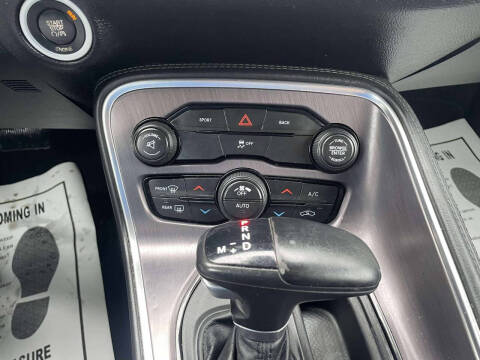 2016 Dodge Challenger SXT