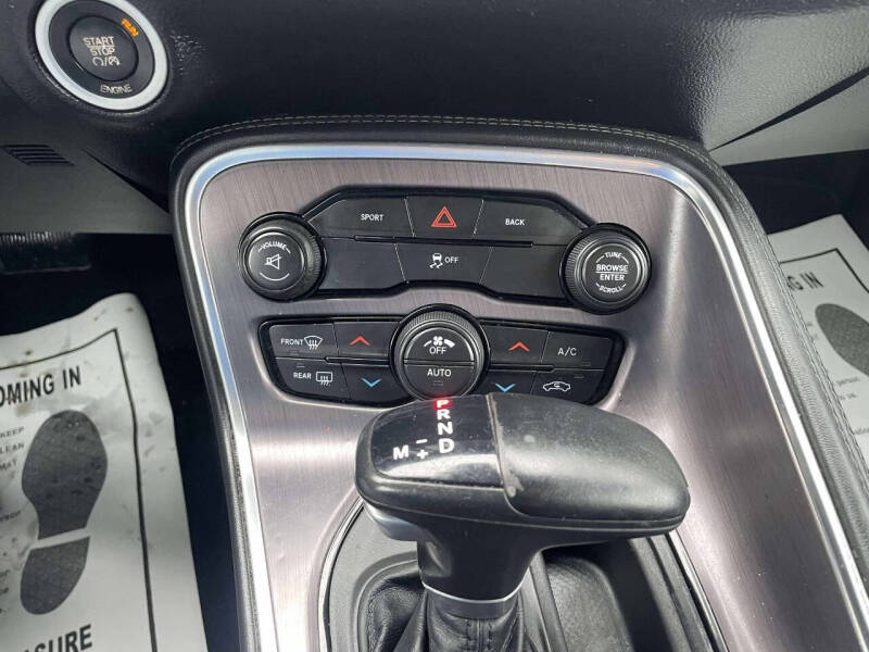 2016 Dodge Challenger SXT