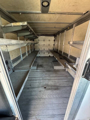 2013 Isuzu NPR