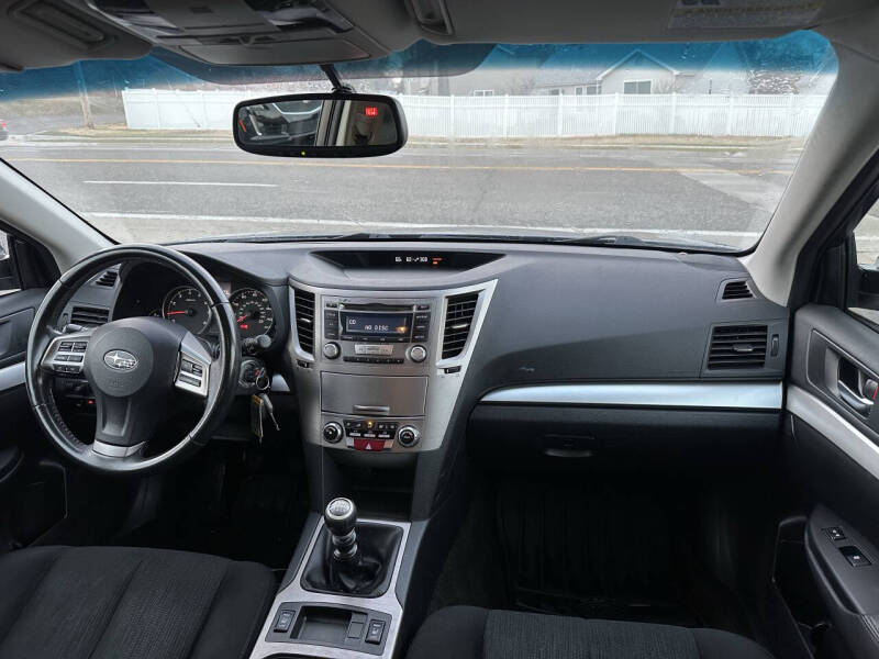 2013 Subaru Outback 2.5i Premium