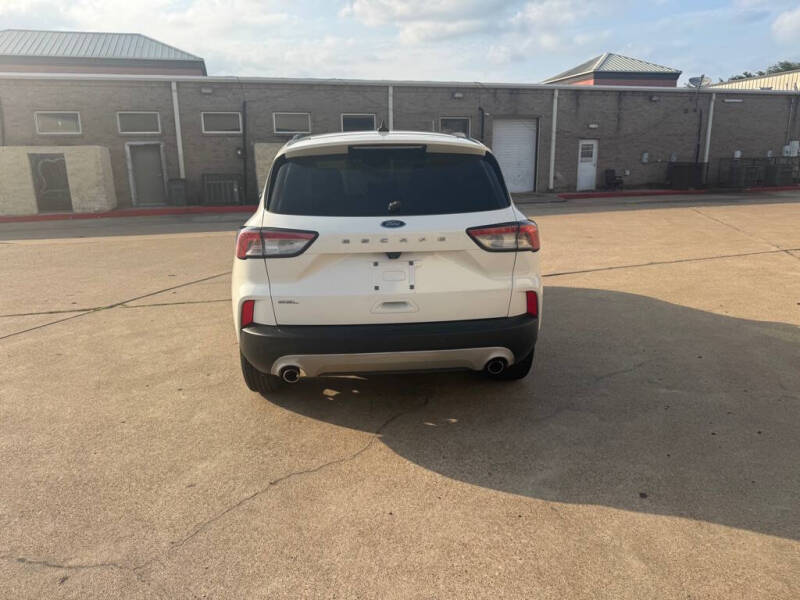 2021 Ford Escape SEL
