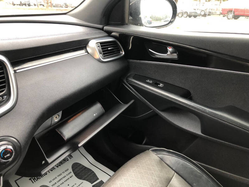 2016 Kia Sorento SX Limited V6