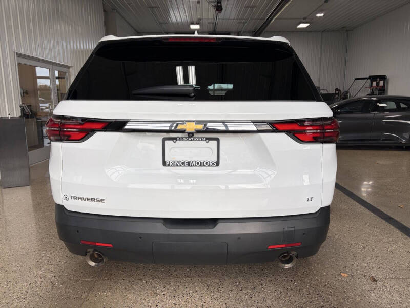 2022 Chevrolet Traverse LT Cloth