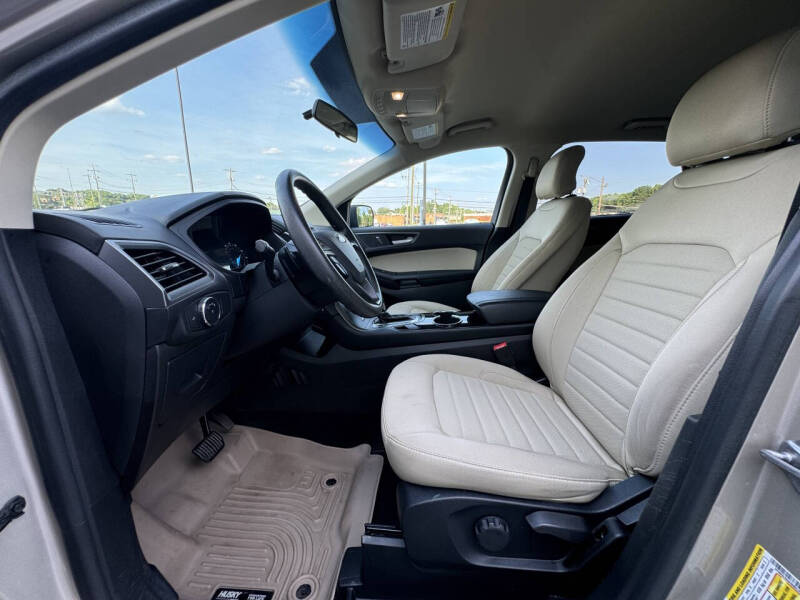 2017 Ford Edge SE