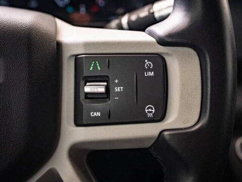 2020 Land Rover Defender 110 SE