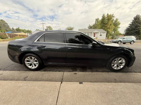 2016 Chrysler 300 Limited