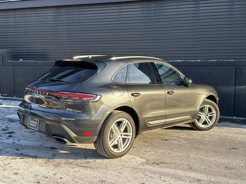 2025 Porsche Macan