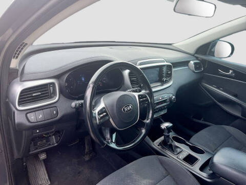 2019 Kia Sorento S V6