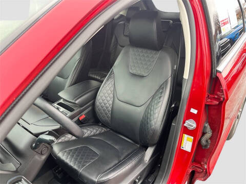 2024 Ford Edge Titanium