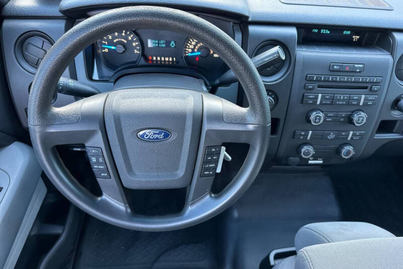 2013 Ford F-150 STX