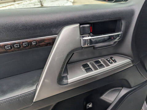 2013 Toyota Land Cruiser