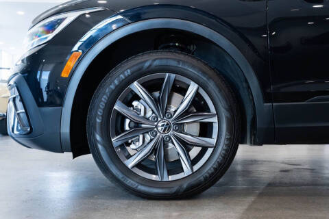 2023 Volkswagen Tiguan SE 4Motion