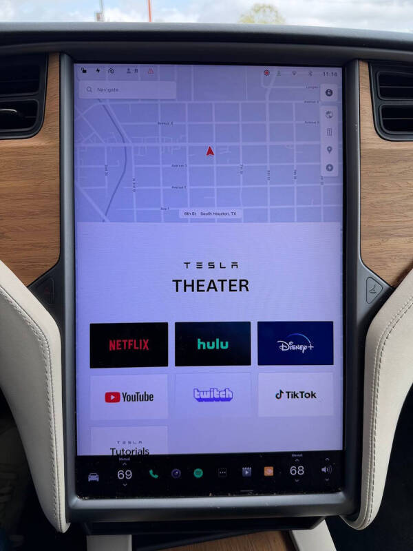 2019 Tesla Model X Standard Range