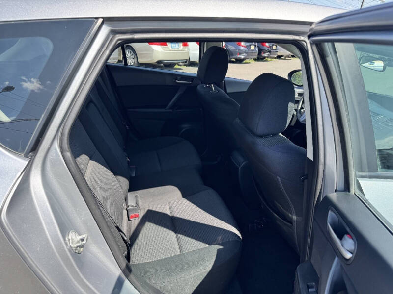 2013 Mazda MAZDA3 i Touring