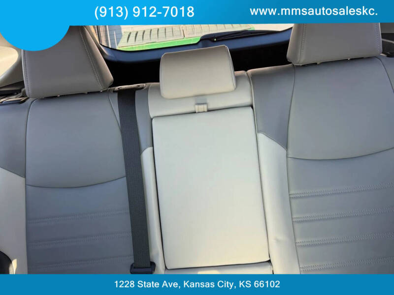 2020 Toyota RAV4 XLE Premium