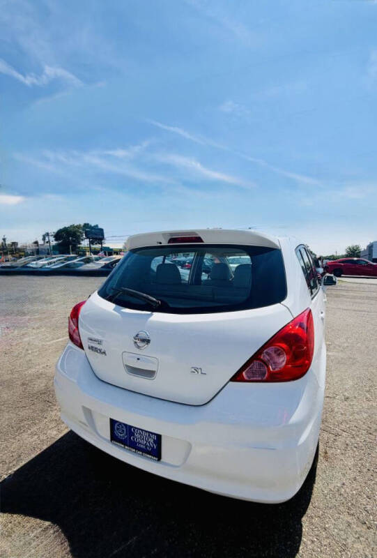 2012 Nissan Versa 1.8 SL