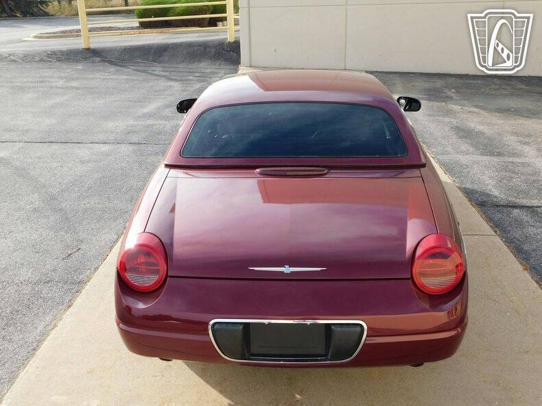 2004 Ford Thunderbird Deluxe