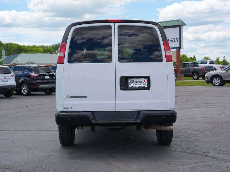 2017 Chevrolet Express 2500