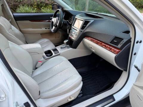 2010 Subaru Outback 2.5i Limited