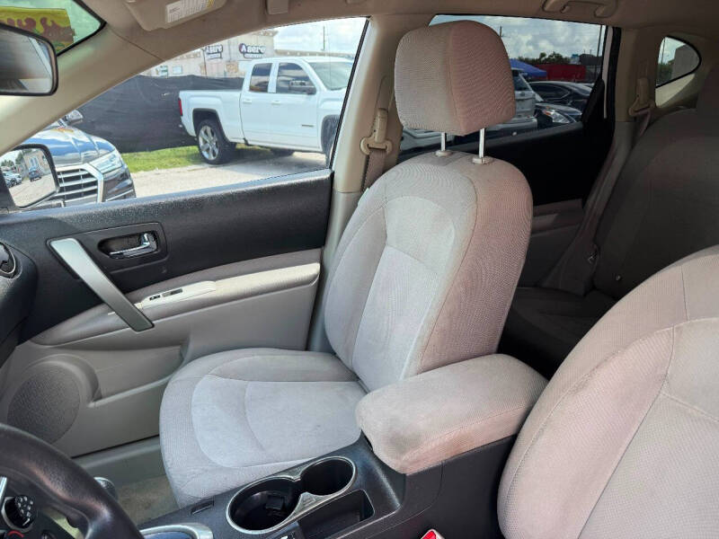 2013 Nissan Rogue SV