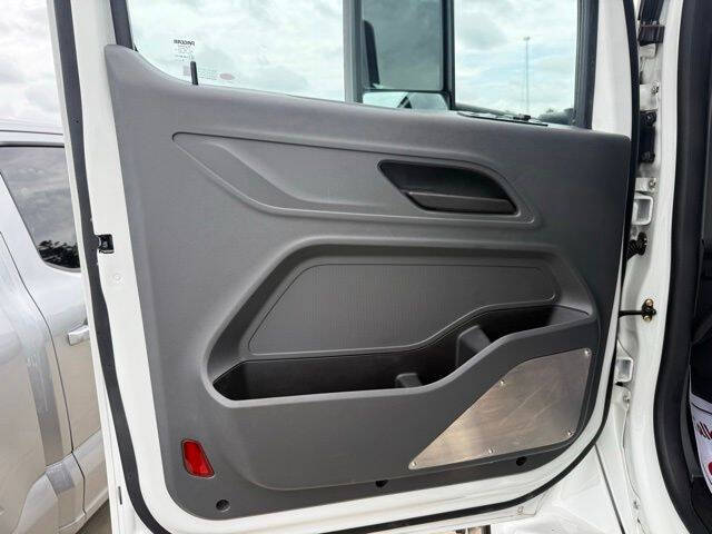2025 Peterbilt 536