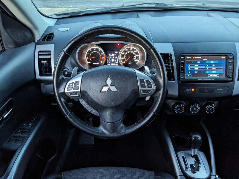 2012 Mitsubishi Outlander SE