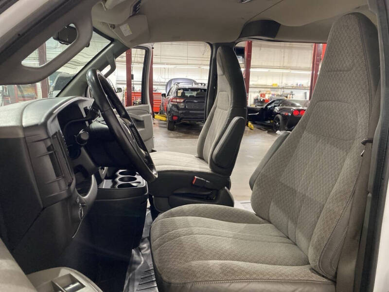 2017 Chevrolet Express LS 3500