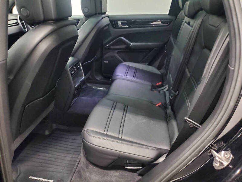 2019 Porsche Cayenne E-Hybrid