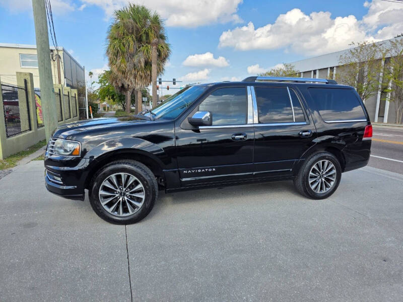 2017 Lincoln Navigator Select