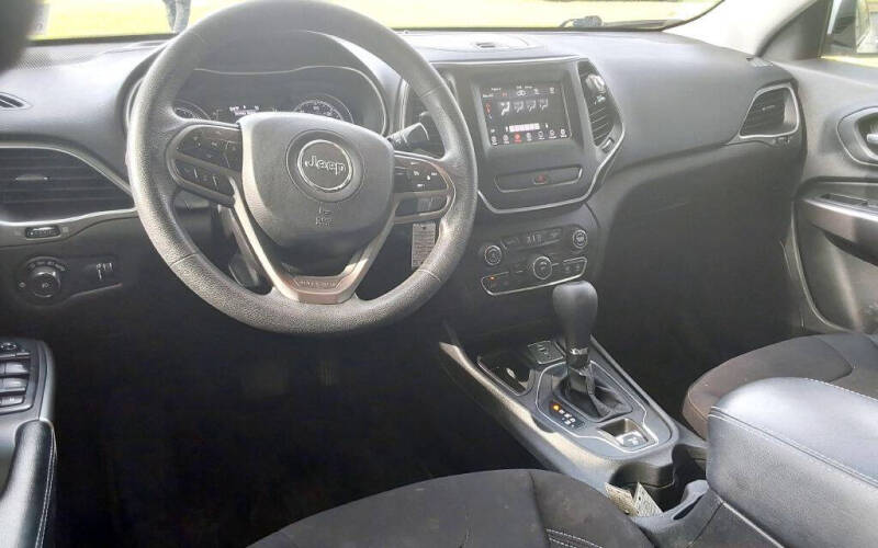 2019 Jeep Cherokee Latitude