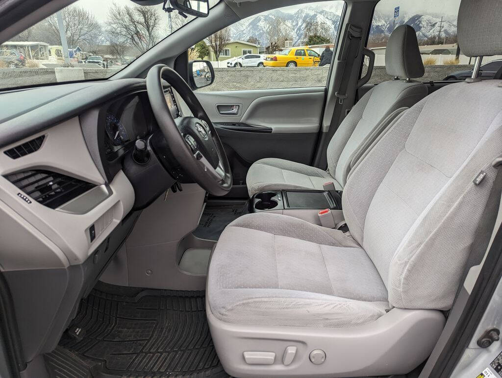 2020 Toyota Sienna for sale at Axio Auto Boise in Boise, ID