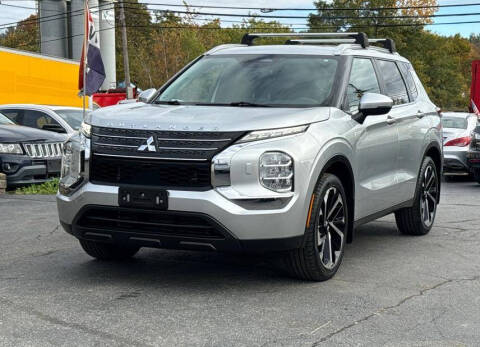 2022 Mitsubishi Outlander ES