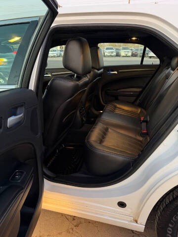 2012 Chrysler 300 S V8