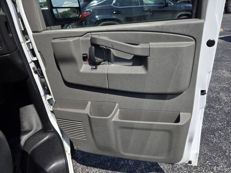 2017 Chevrolet Express 2500