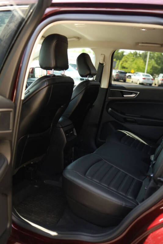 2024 Ford Edge