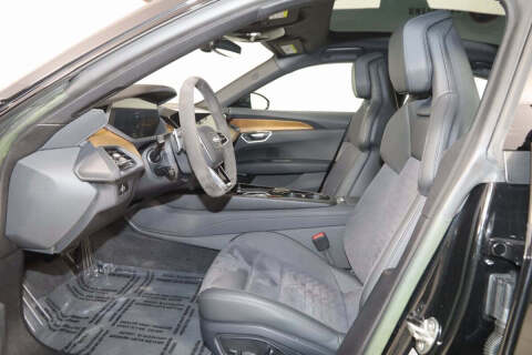 2023 Audi e-tron GT quattro Premium Plus