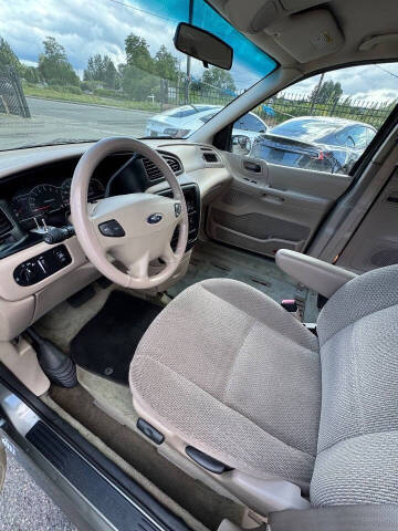 2001 Ford Windstar SE