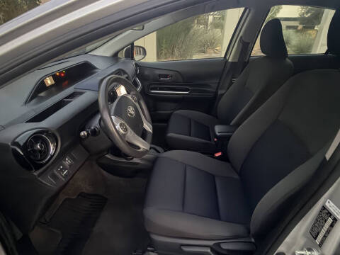 2015 Toyota Prius c Three