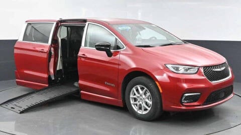 2024 Chrysler Pacifica for sale at A&J Mobility in Valders WI