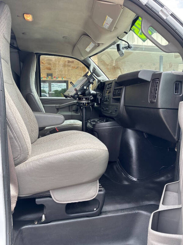 2021 Chevrolet Express 2500