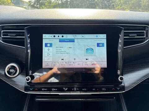 2024 Jeep Wagoneer L Series III