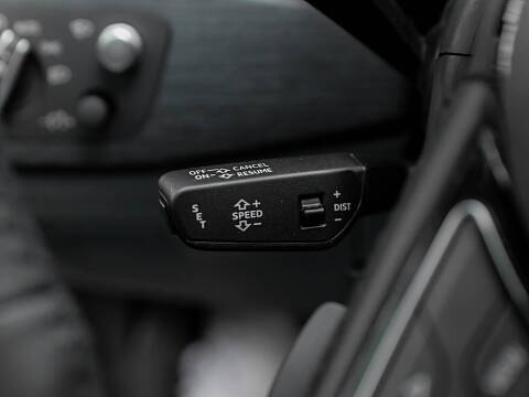 2018 Audi A4 2.0T quattro Prestige