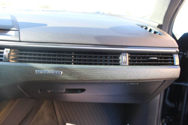 2019 Audi A4 quattro Premium Plus 45 TFSI