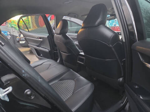 2020 Toyota Camry SE Nightshade