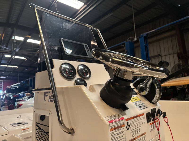 2019 Bayliner Element F18