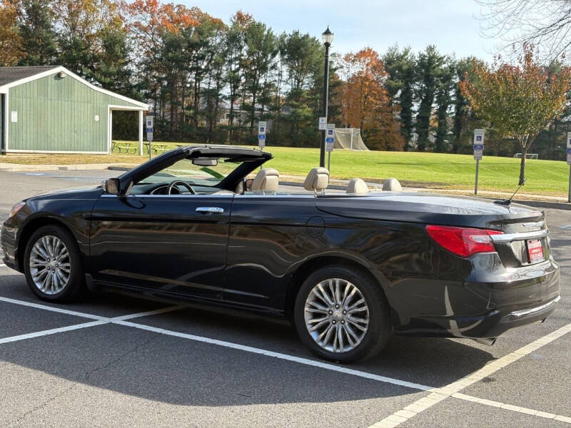 2012 Chrysler 200 Limited