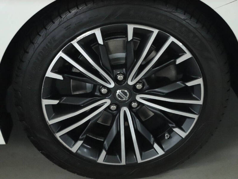 2017 Nissan Maxima Platinum