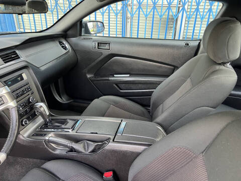 2013 Ford Mustang V6