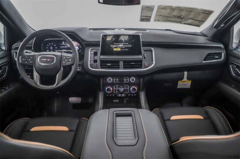 2024 GMC Yukon XL AT4