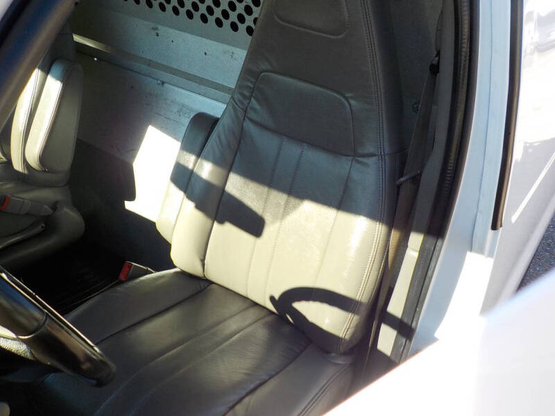 2017 Chevrolet Express 2500